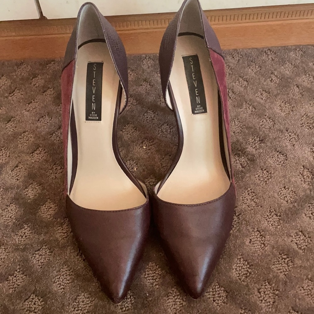 Steve Madden Maroon Pencil Heels